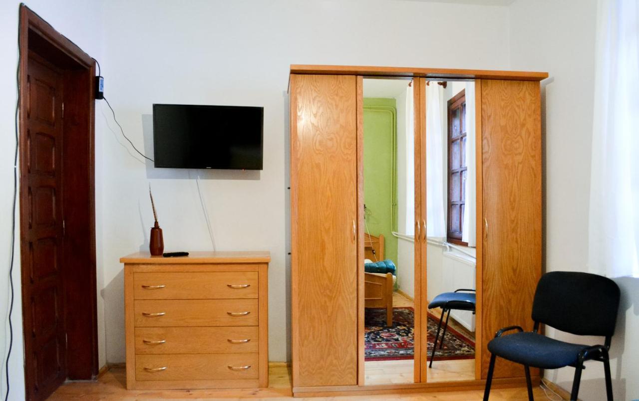 Grandpa'S Hidden Crib, 6 Bedroom, Pet Friendly Sinaia Esterno foto
