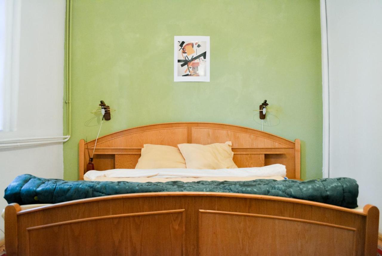 Grandpa'S Hidden Crib, 6 Bedroom, Pet Friendly Sinaia Esterno foto