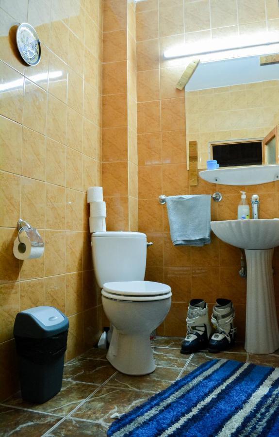 Grandpa'S Hidden Crib, 6 Bedroom, Pet Friendly Sinaia Esterno foto