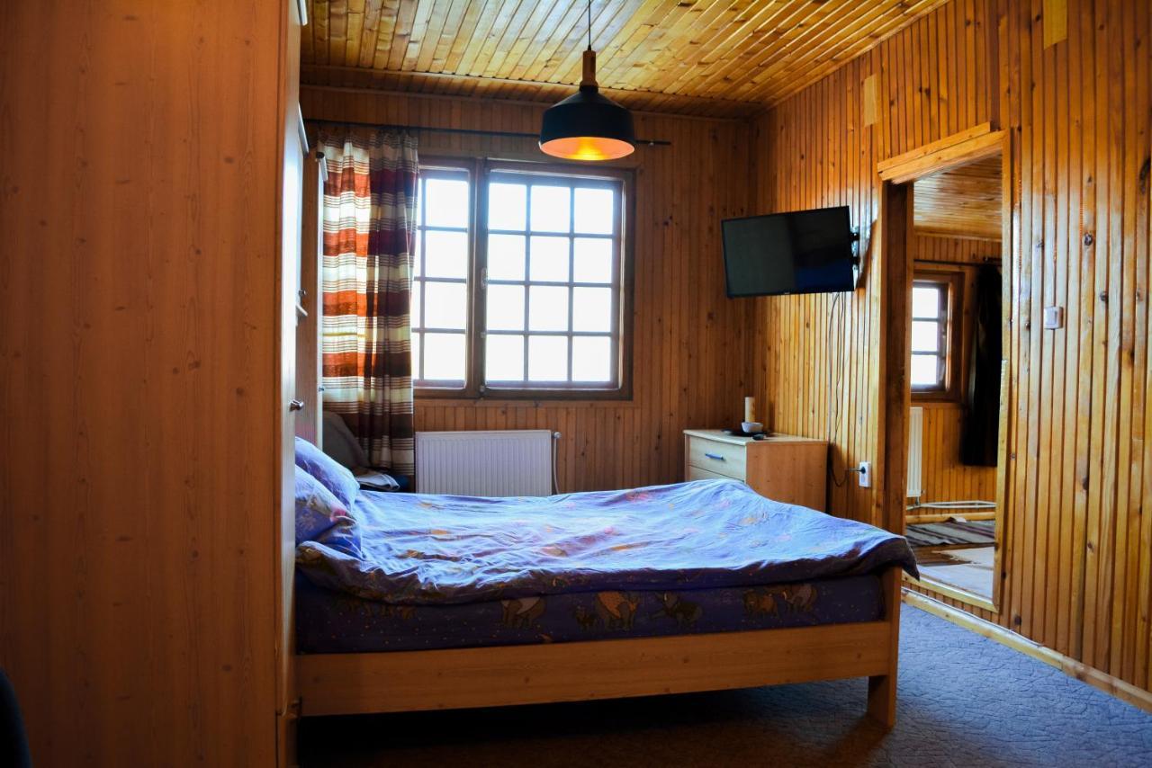 Grandpa'S Hidden Crib, 6 Bedroom, Pet Friendly Sinaia Esterno foto