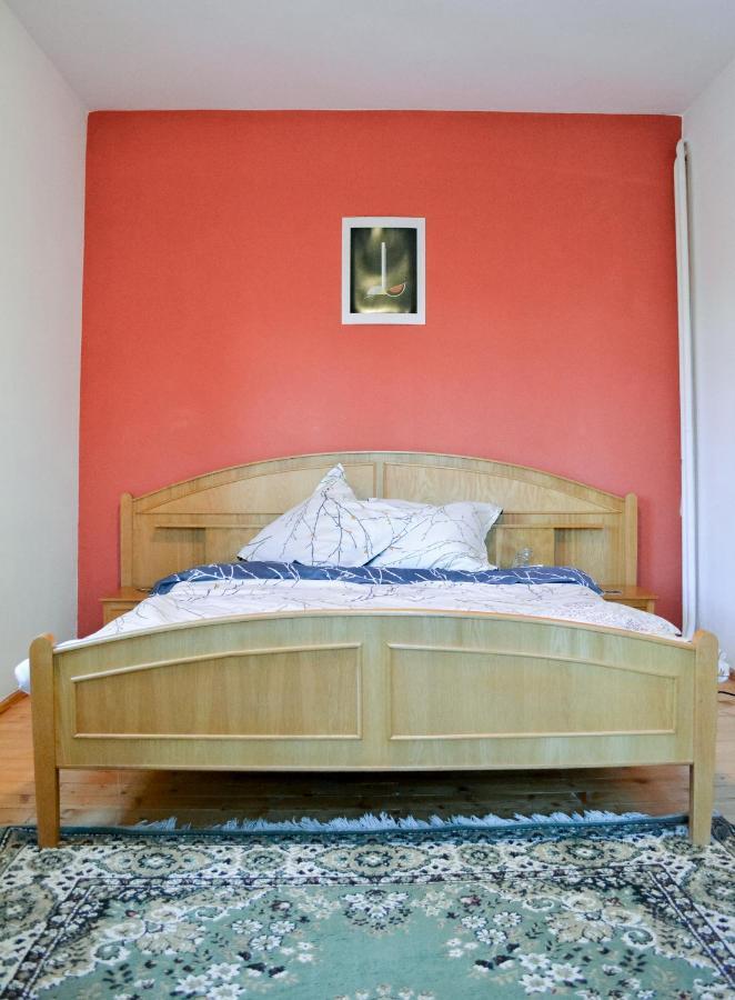 Grandpa'S Hidden Crib, 6 Bedroom, Pet Friendly Sinaia Esterno foto